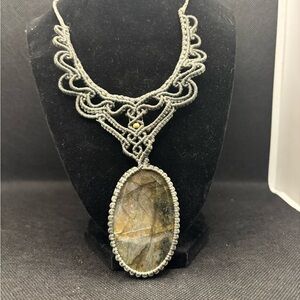 Adjustable cord macrame labradorite crystal necklace